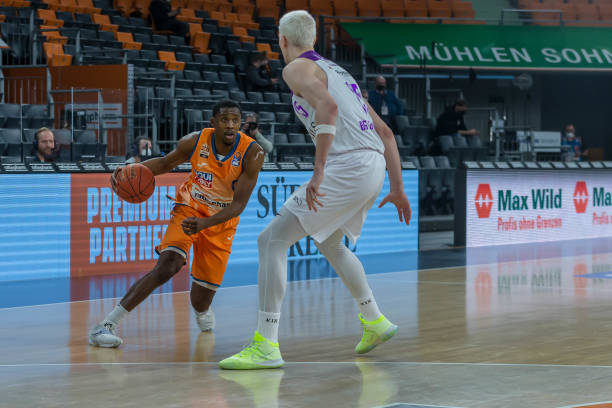 与新经纪公 与新经纪公