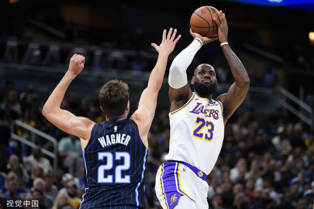 表现出色的 表现出色的