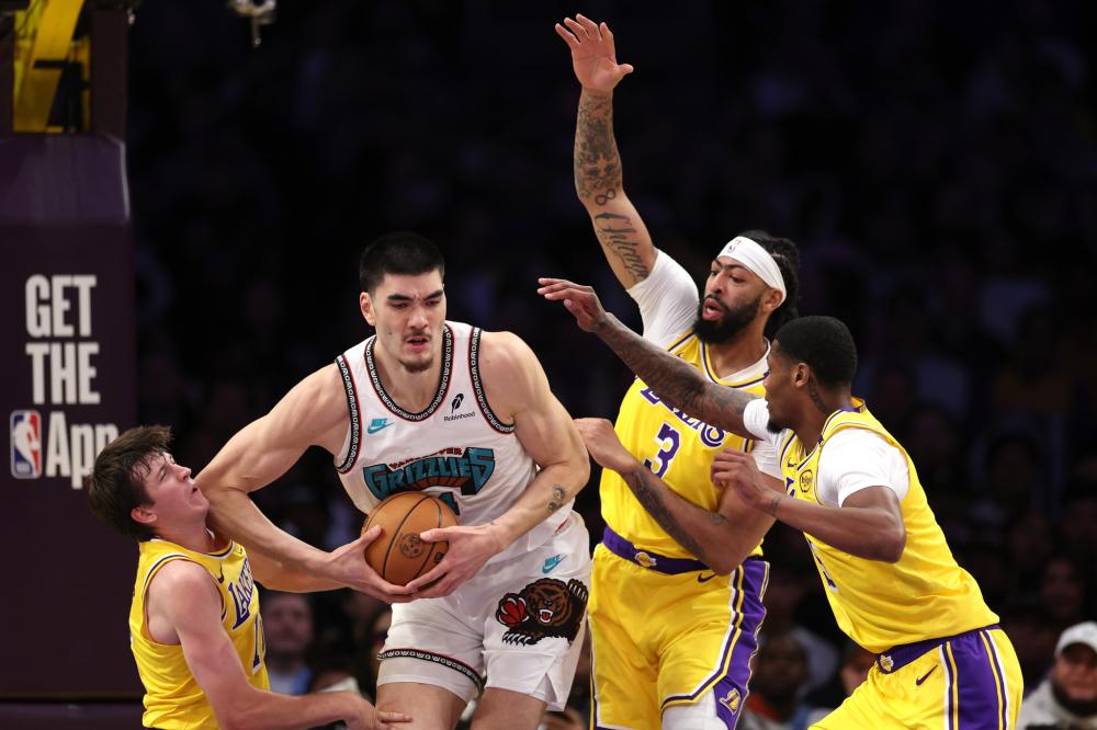 避免与裁判 避免与裁判