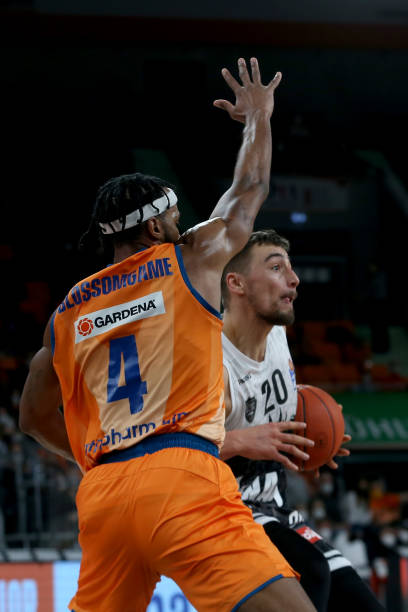 策和投篮果 策和投篮果